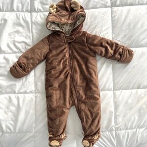 9M🫎 Carter's Brown Moose Bodysuit Plush
One Piece Pram with Hood Snow Suit